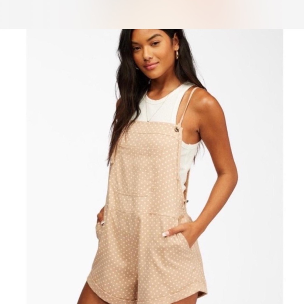 *SOLD*Billabong Polka Dot Tan + White Romper Size Small